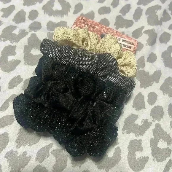 Scünci Bundle - Picture 4 of 5